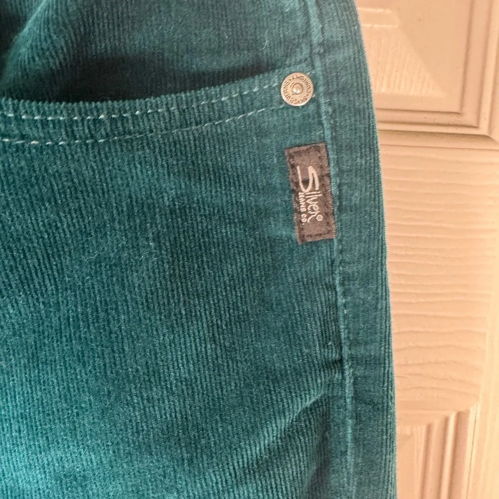 Silver Jeans Co Teal Highly Desirable Straight Corduroy Pants Womens Size 30